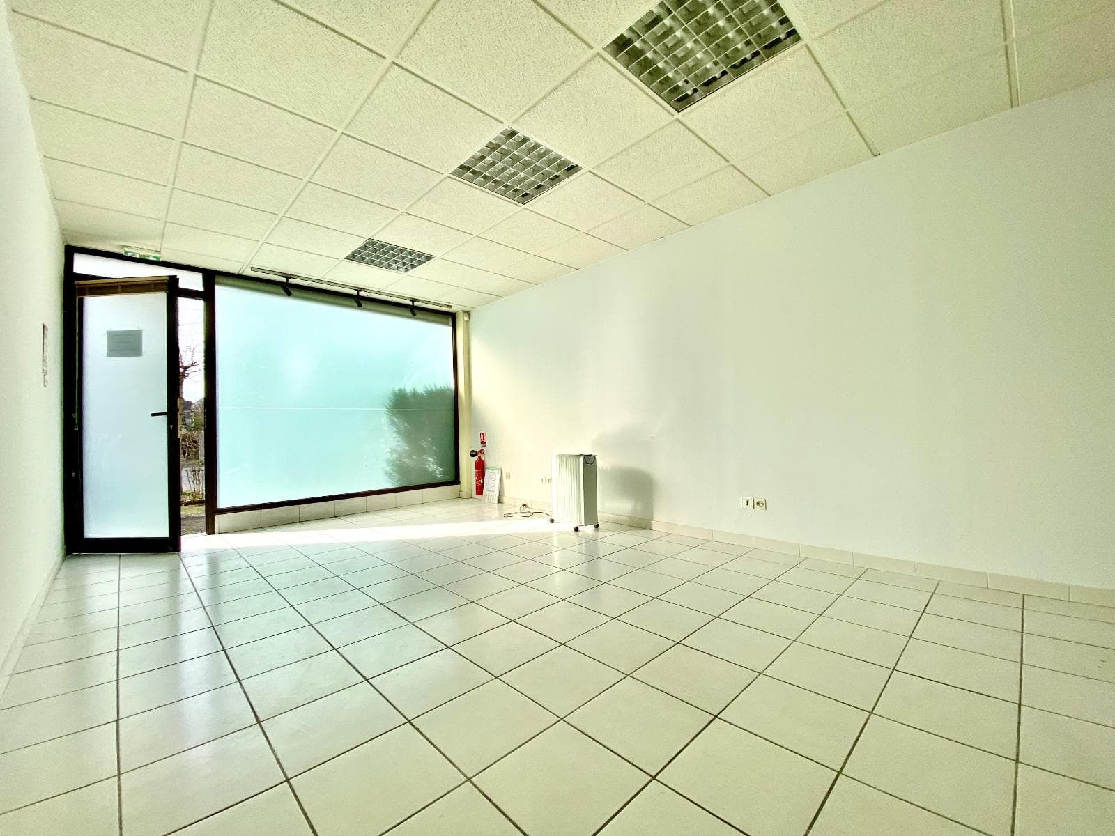 Local commercial — BRIVE LA GAILLARDE — photo 1