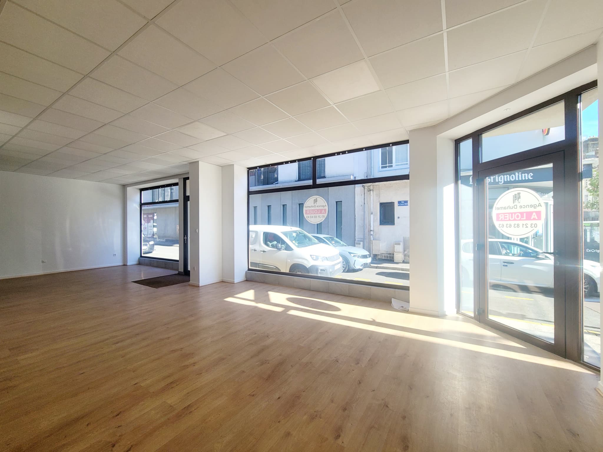 Local commercial 100 m² — BOULOGNE SUR MER — photo 1