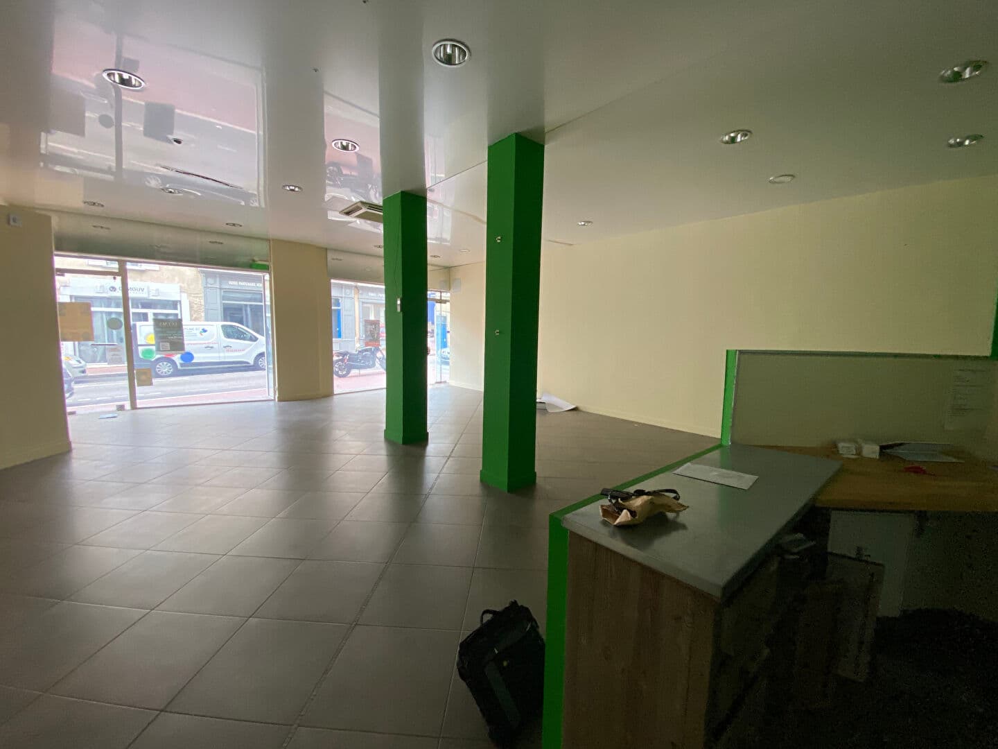 Local commercial 92 m² — HAUTE VIENNE — photo 1