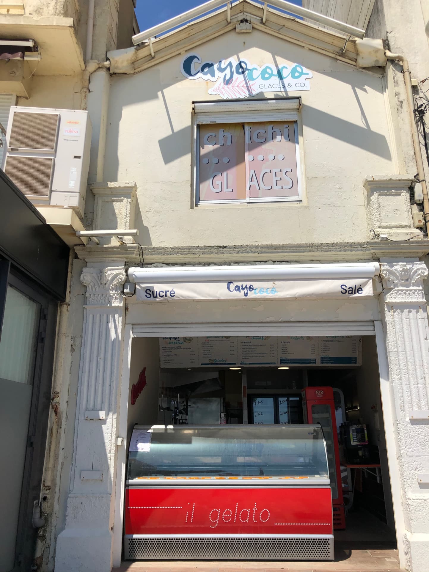 Local commercial 69 m² — LES SABLES D OLONNE — photo 1