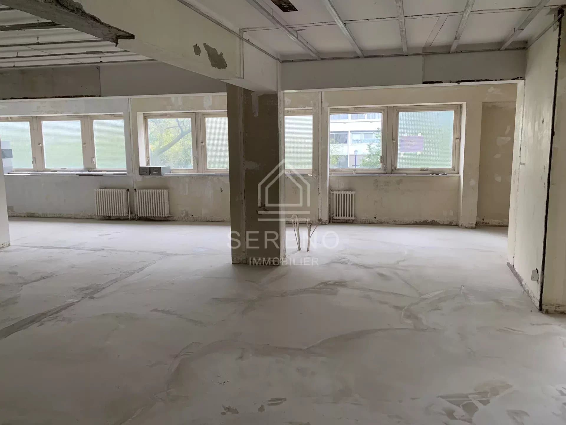 Local commercial · 220 m² · Achat des murs — photo 1