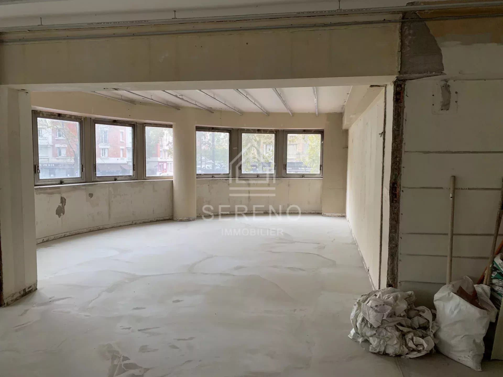 Local commercial · 220 m² · Achat des murs — photo 2