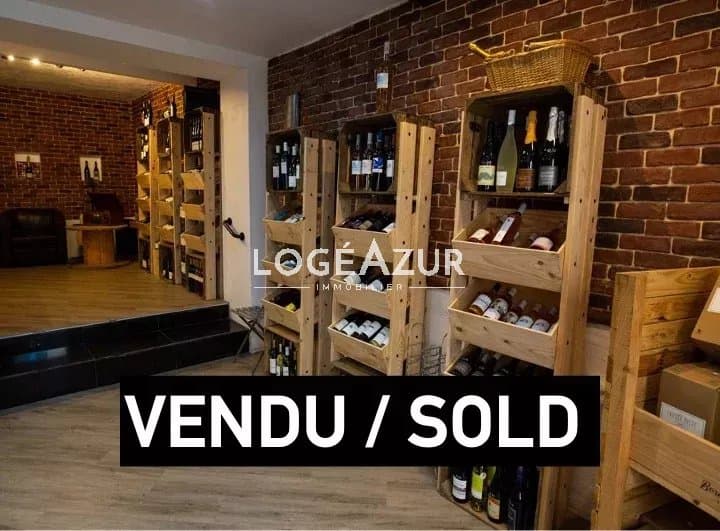 Local commercial 94 m² — ANTIBES — photo 1