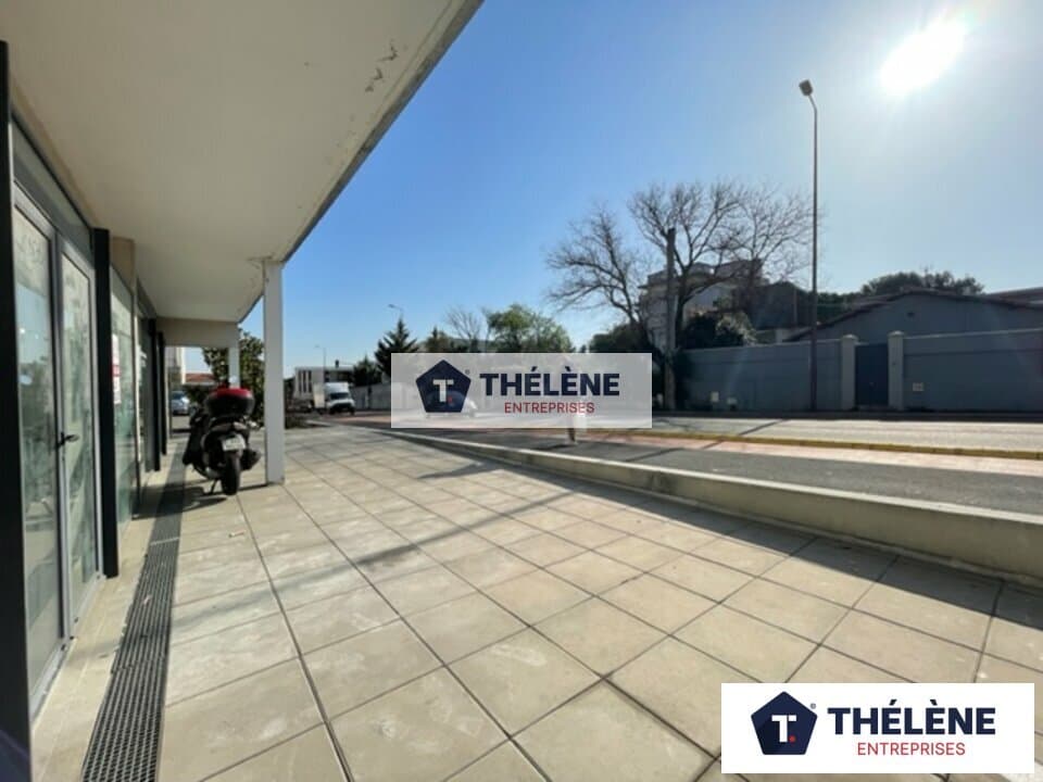 Local commercial 95 m² — MONTPELLIER — photo 1