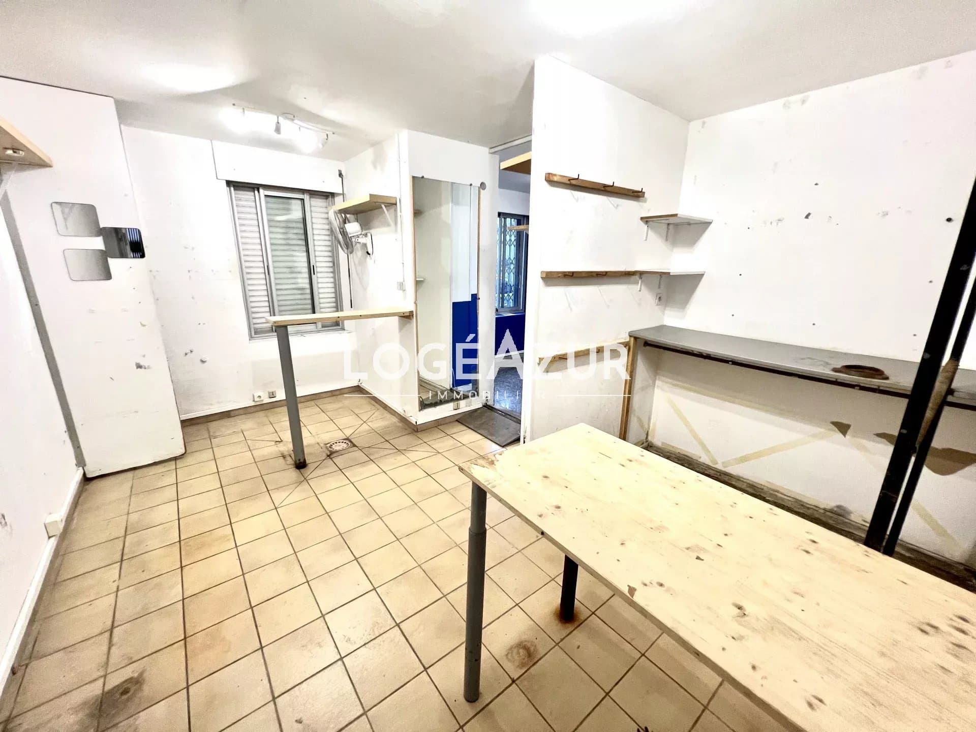 Local commercial · 30 m² · Location — photo 3