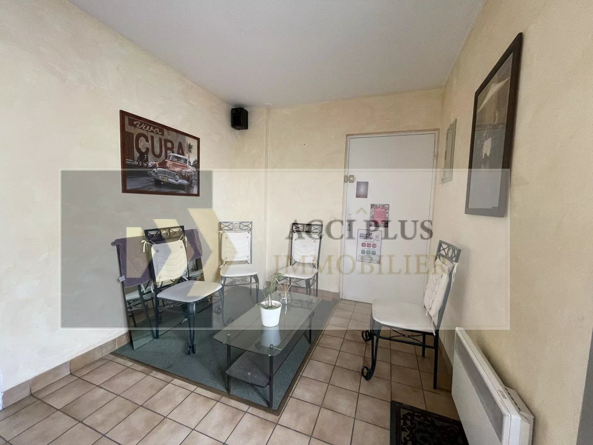 Local commercial · 36 m² · Location — photo 2
