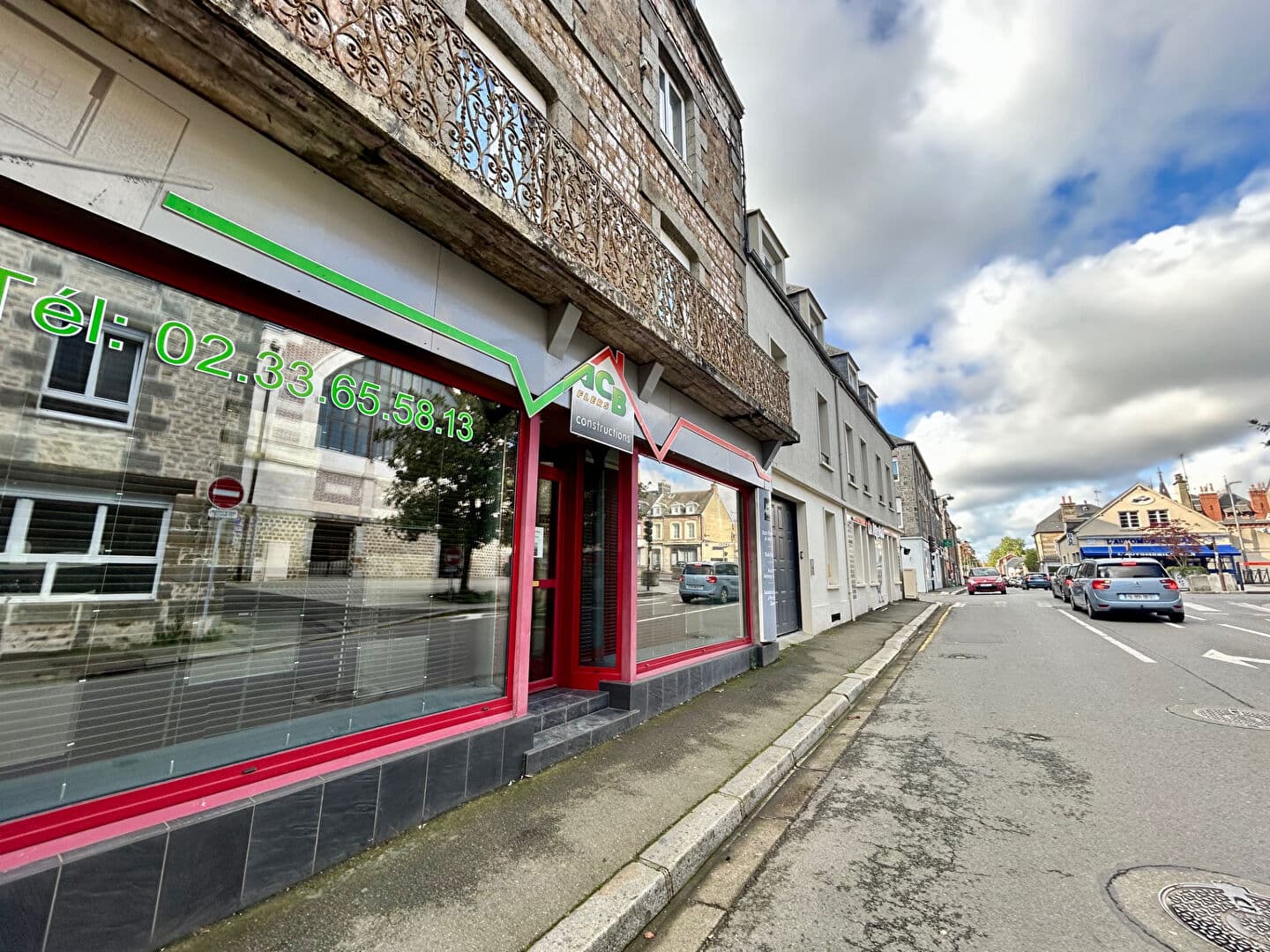 Local commercial 150 m² — ORNE — photo 1