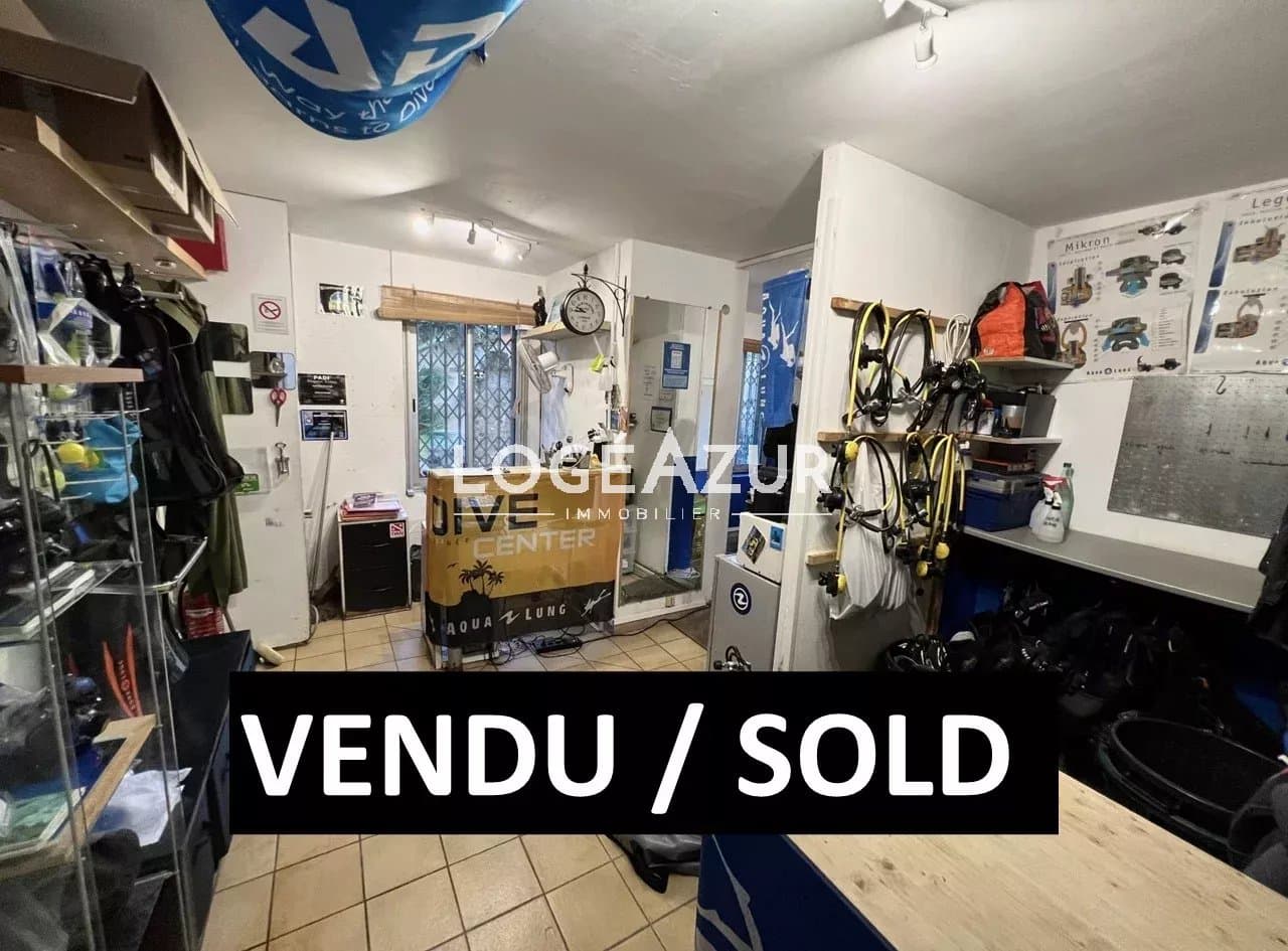 Local commercial 30 m² — VALLAURIS — photo 1