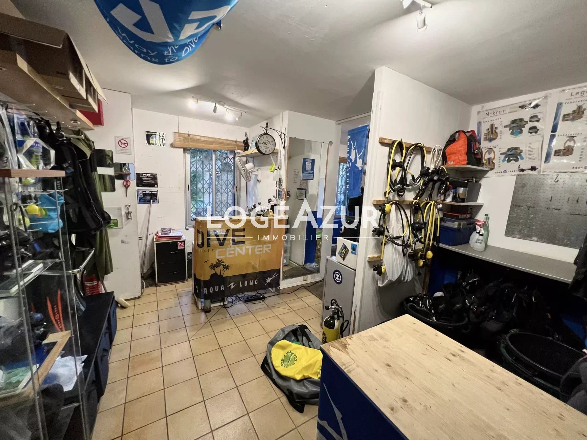 Local commercial · 30 m² · Achat des murs — photo 2