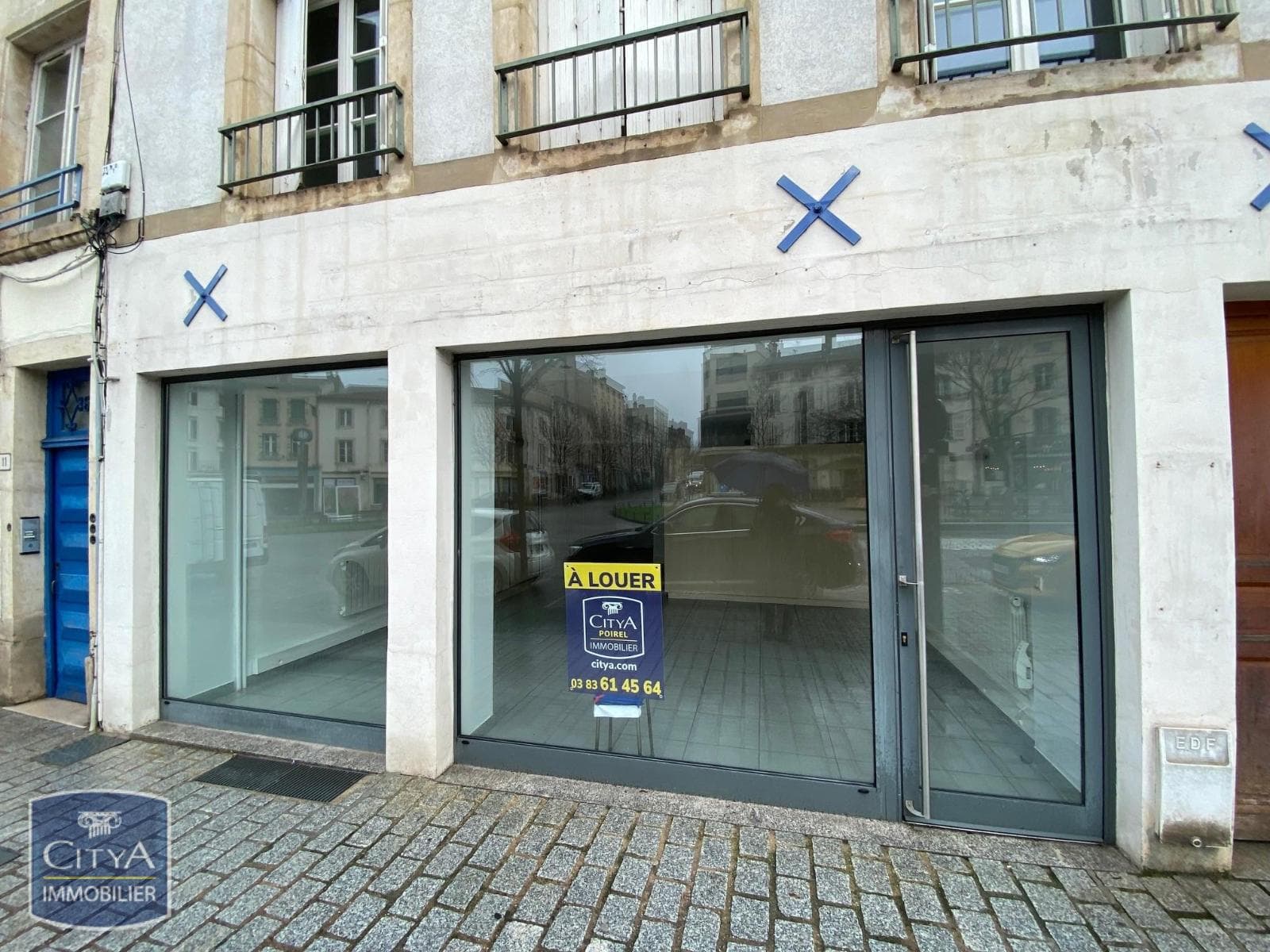 Local commercial 54 m² — NANCY — photo 1