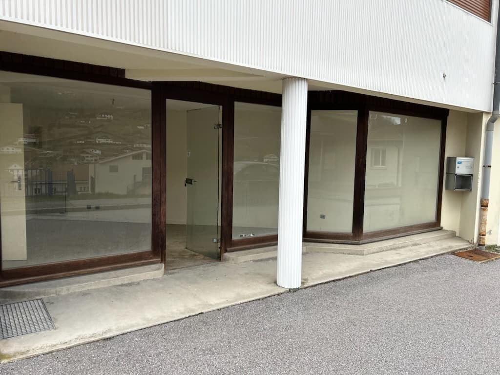 Local commercial 21 m² — VOSGES — photo 1
