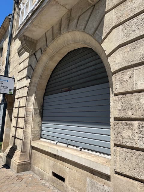 Local commercial 41 m² — GIRONDE — photo 1