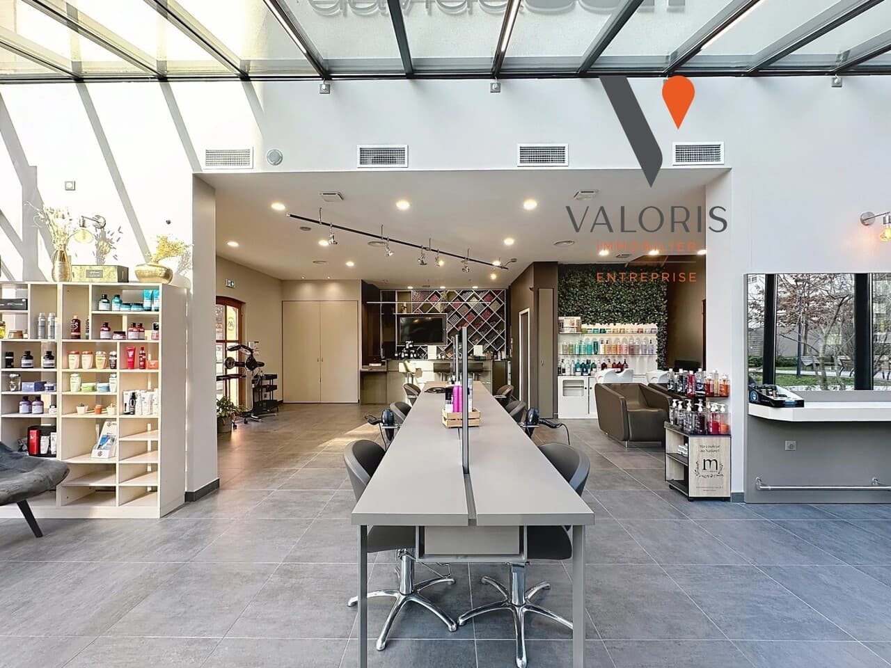 Local commercial 130 m² — GRENOBLE — photo 1