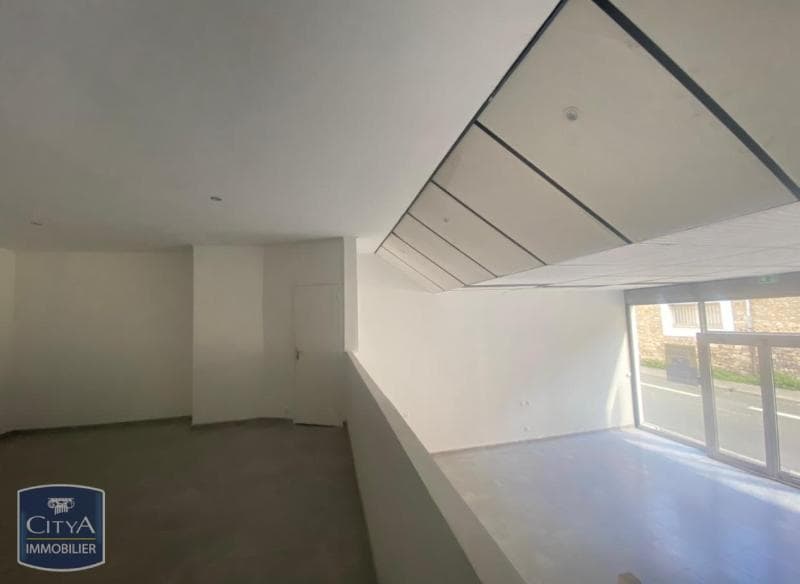 Local commercial · 70 m² · Location — photo 1