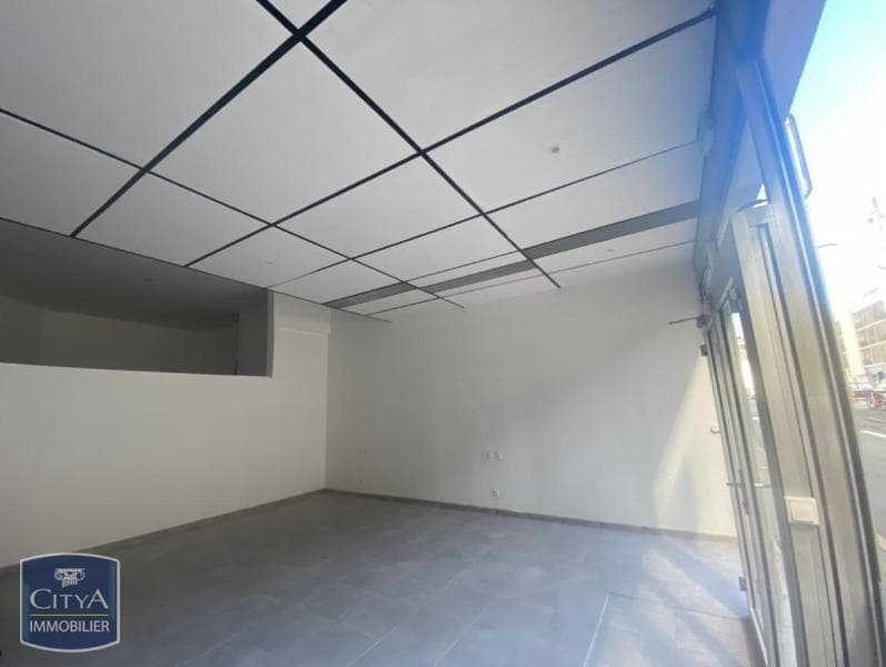 Local commercial · 70 m² · Location — photo 3