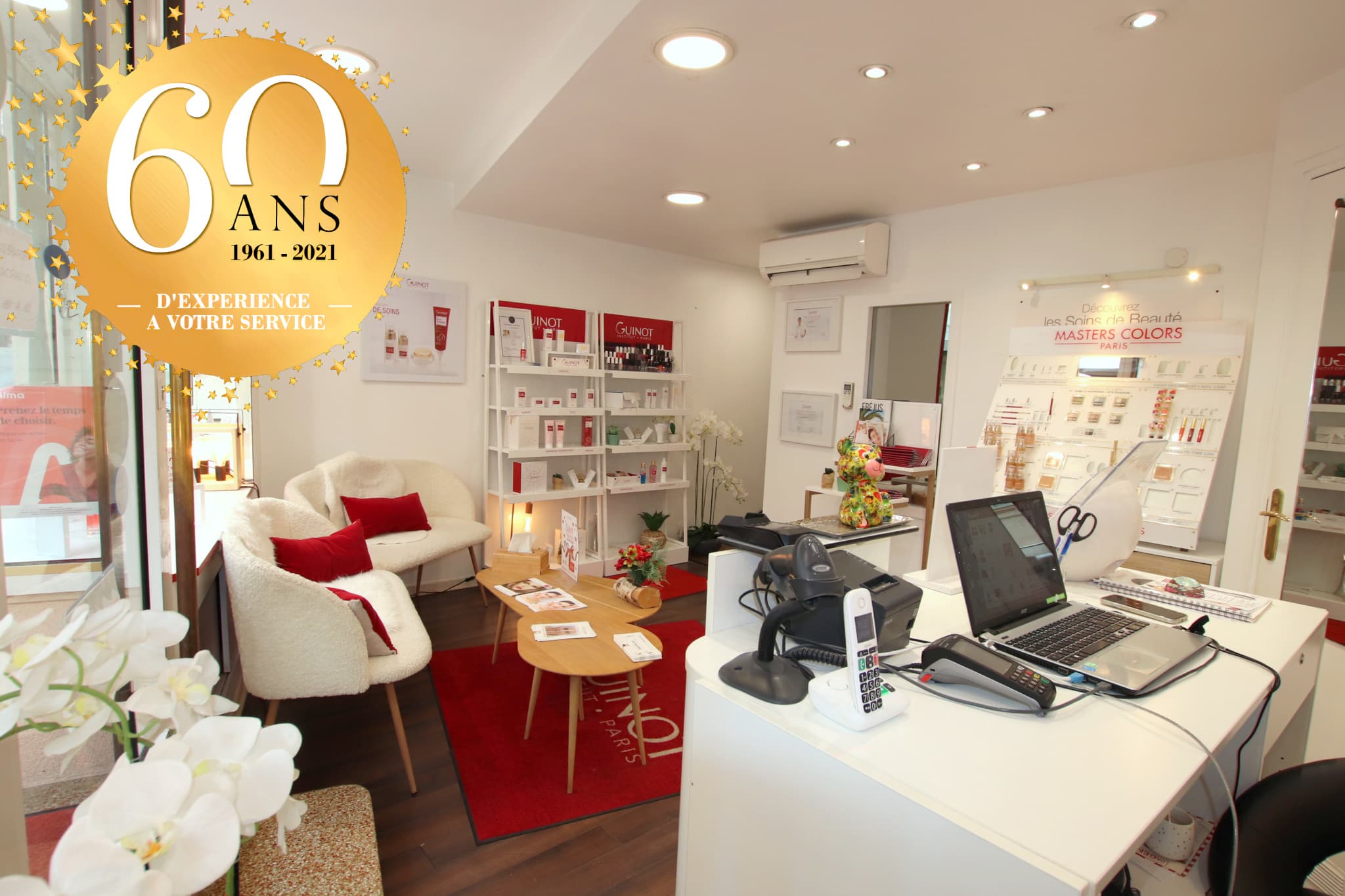 Local commercial 70 m² — FREJUS — photo 1