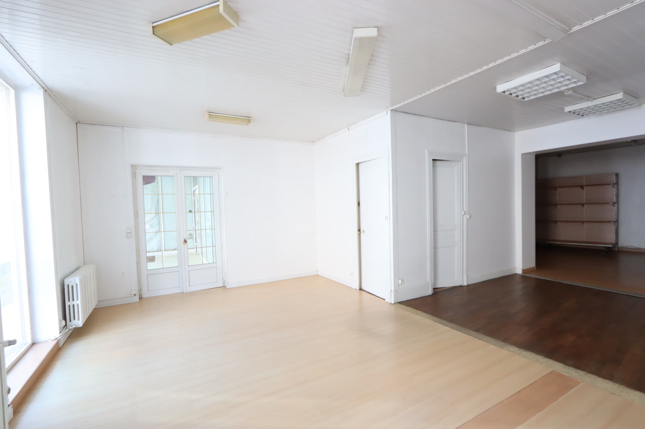 Local commercial · 57 m² · Location — photo 1