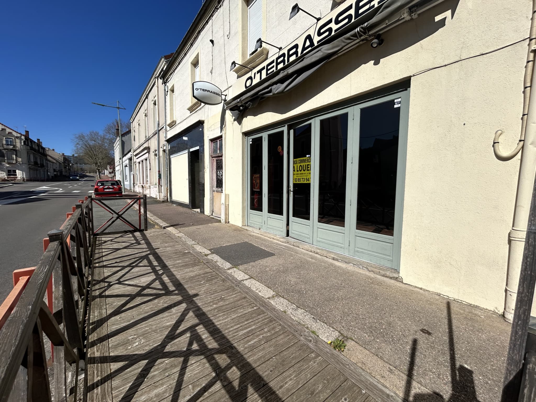 Local commercial 197 m² — LE CREUSOT — photo 1