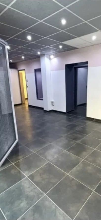 Local commercial 72 m² — BOULOGNE SUR MER — photo 1