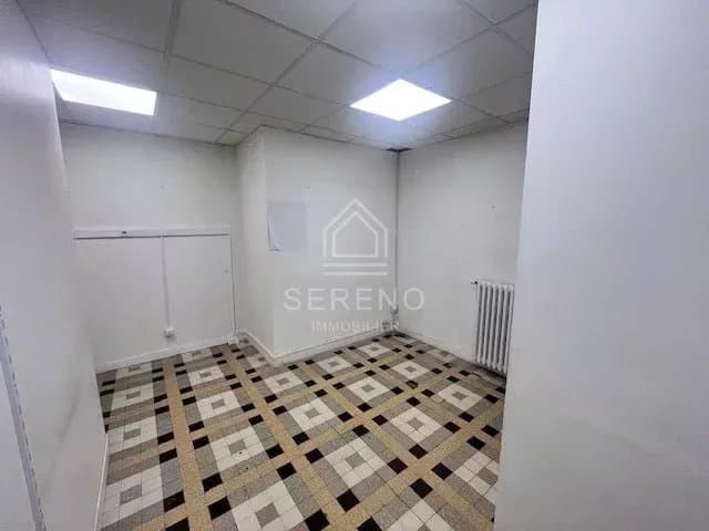 Local commercial · 133 m² · Achat des murs — photo 3