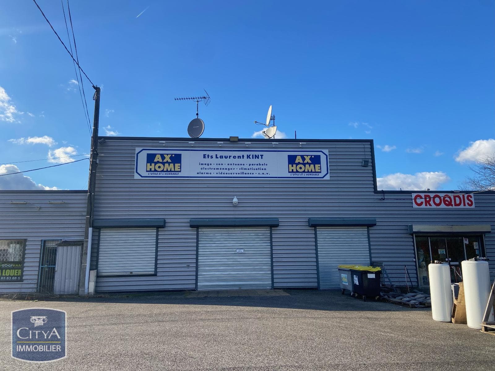 Local commercial 180 m² — MONTAUBAN — photo 1