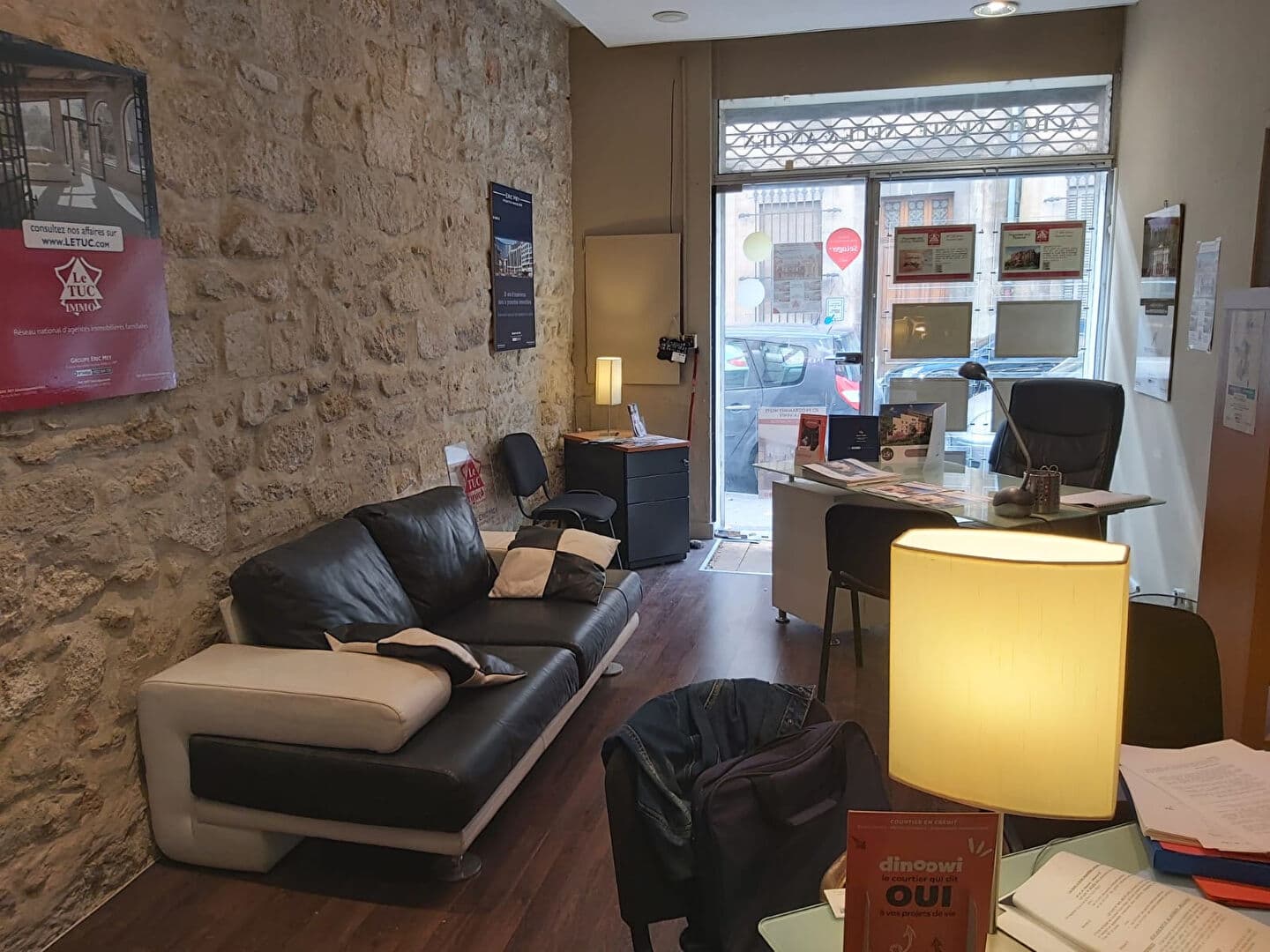 Local commercial 38 m² — AVIGNON — photo 1