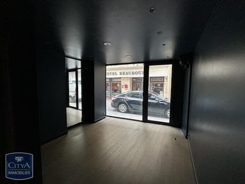 Local commercial · 13 m² · Location — photo 3