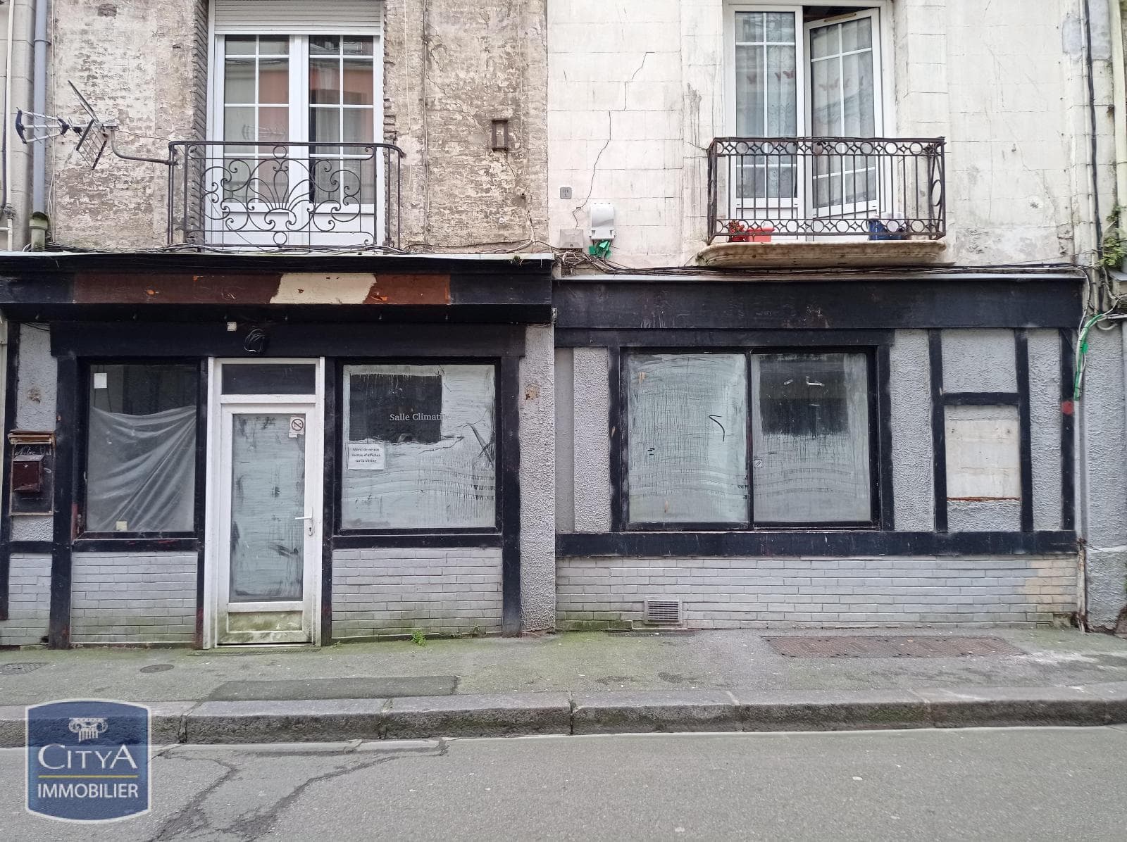 Local commercial 115 m² — DIEPPE — photo 1