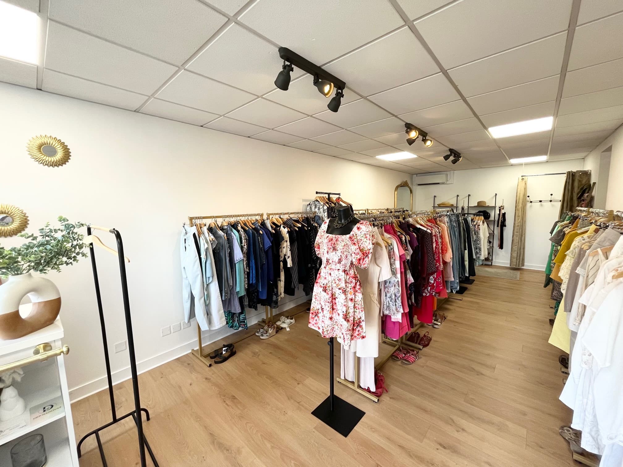 Local commercial · 51 m² · Location — photo 1