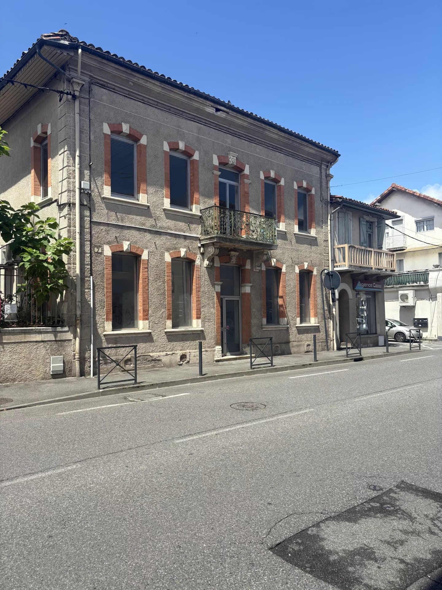 Local commercial · 106 m² · Achat des murs — photo 1