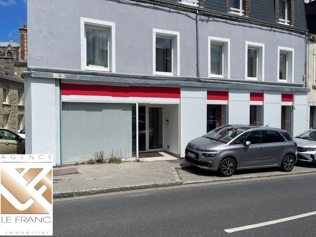 Local commercial 80 m² — CHERBOURG EN COTENTIN — photo 1