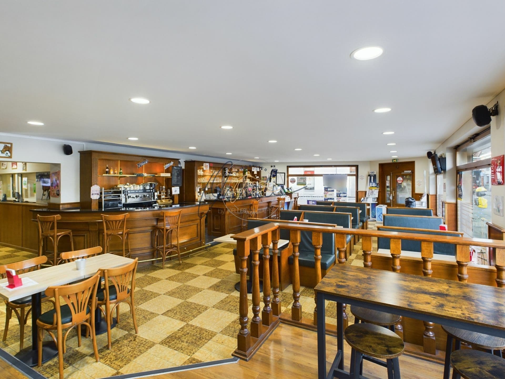 Local commercial 290 m² — NORD — photo 1