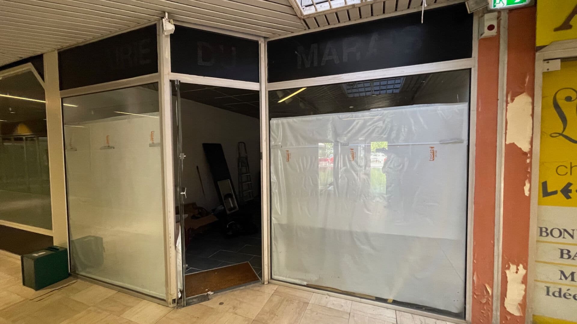 Local commercial 21 m² — MAYENNE — photo 1