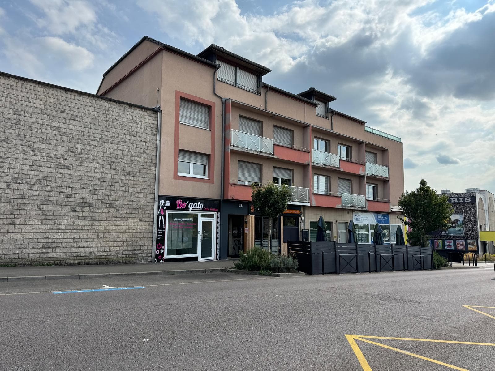 Local commercial · 210 m² · Achat des murs — photo 1