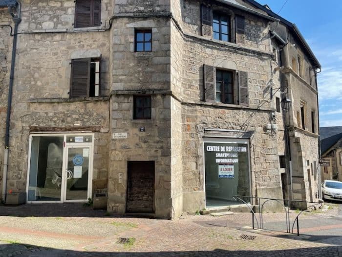 Local commercial · 70 m² · Location — photo 1