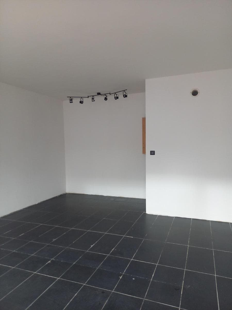 Local commercial · 21 m² · Location — photo 1