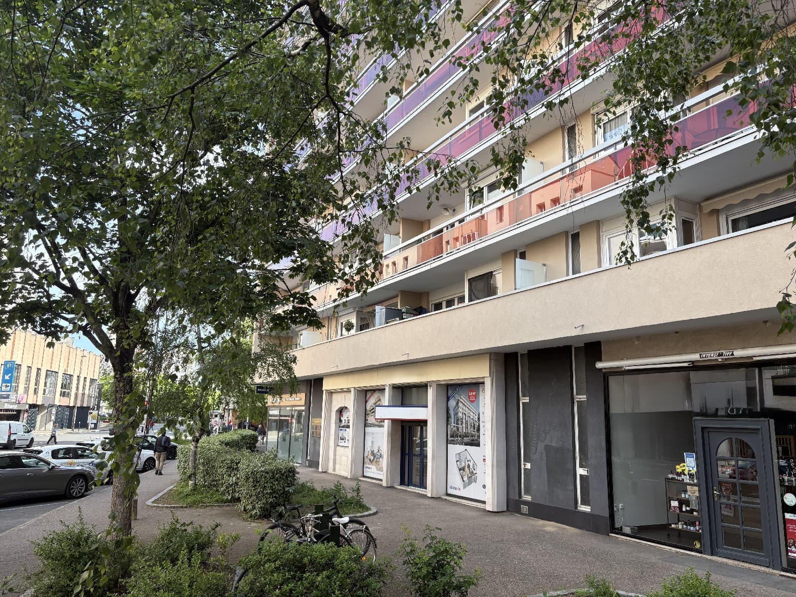 Local commercial 140 m² — ORLEANS — photo 1