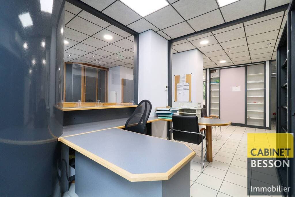 Local commercial 127 m² — GRENOBLE — photo 1