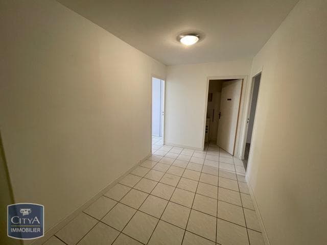 Local commercial · 23 m² · Location — photo 3