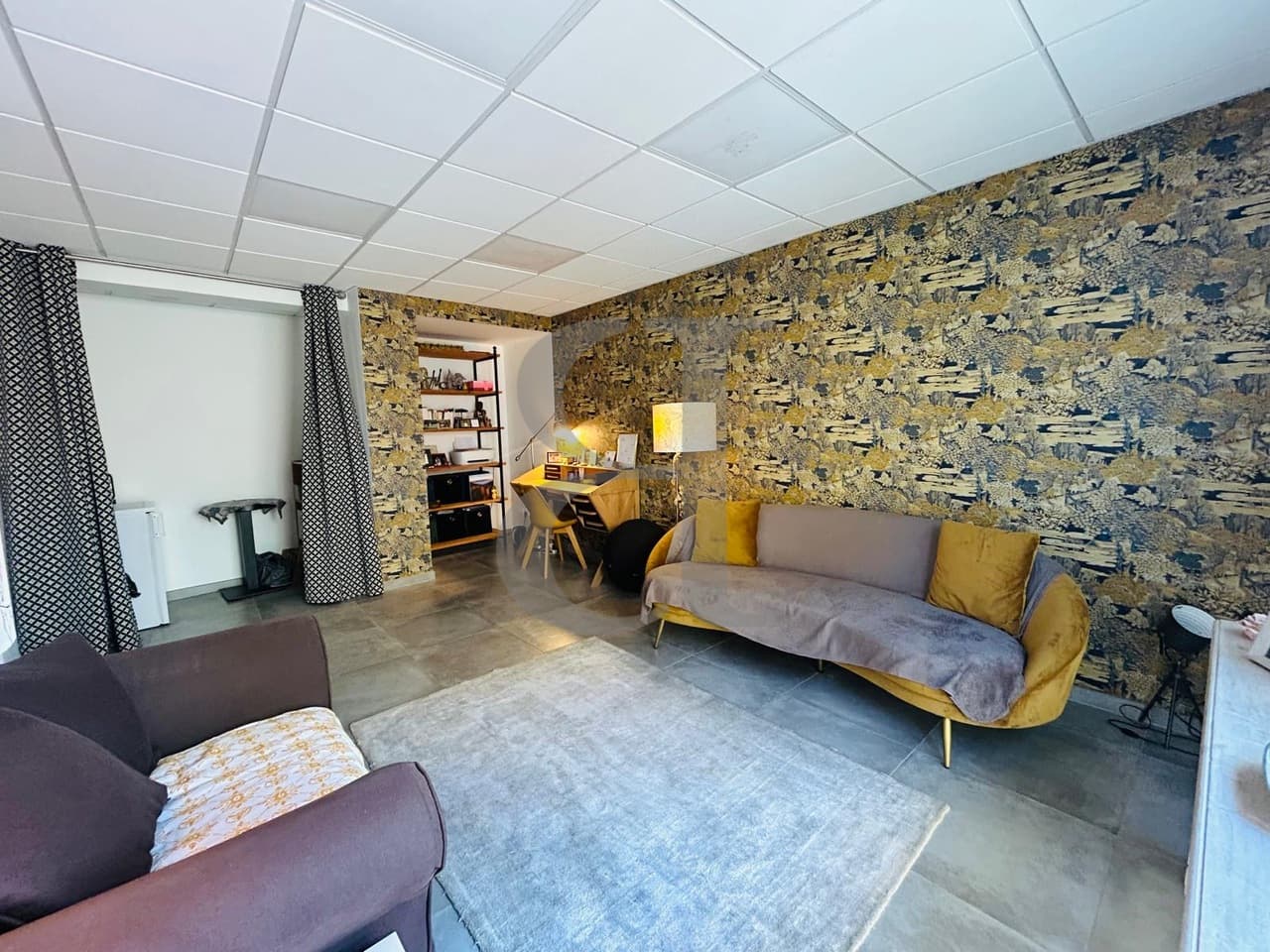 Local commercial 45 m² — VAISON LA ROMAINE — photo 1