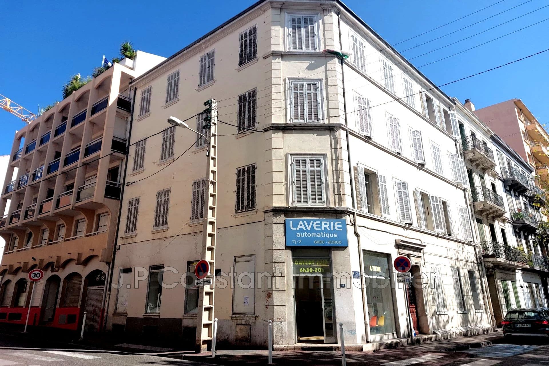 Local commercial · 460 m² · Achat des murs — photo 1