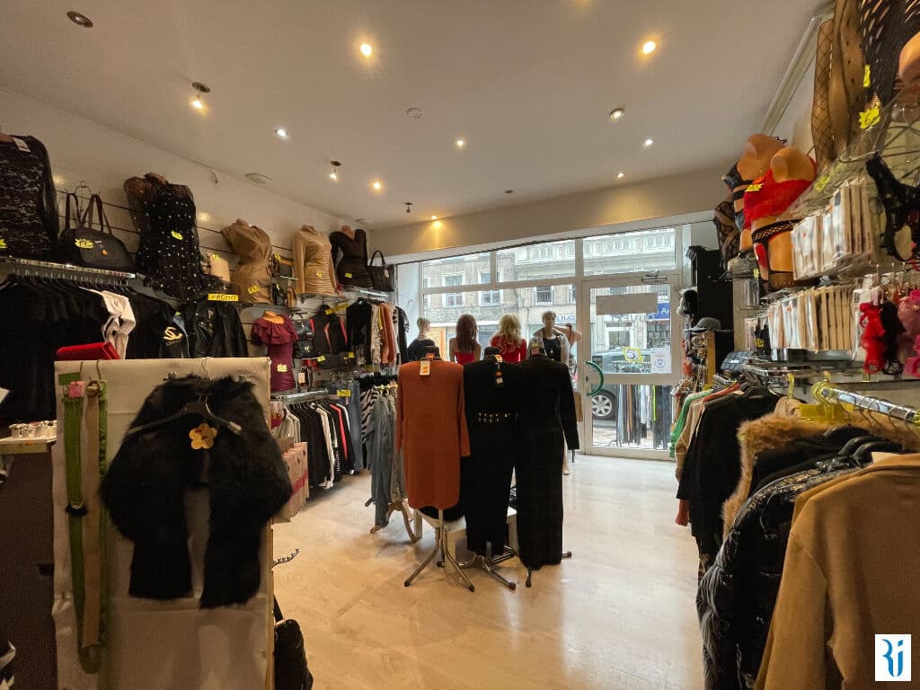 Local commercial — SEINE MARITIME — photo 1