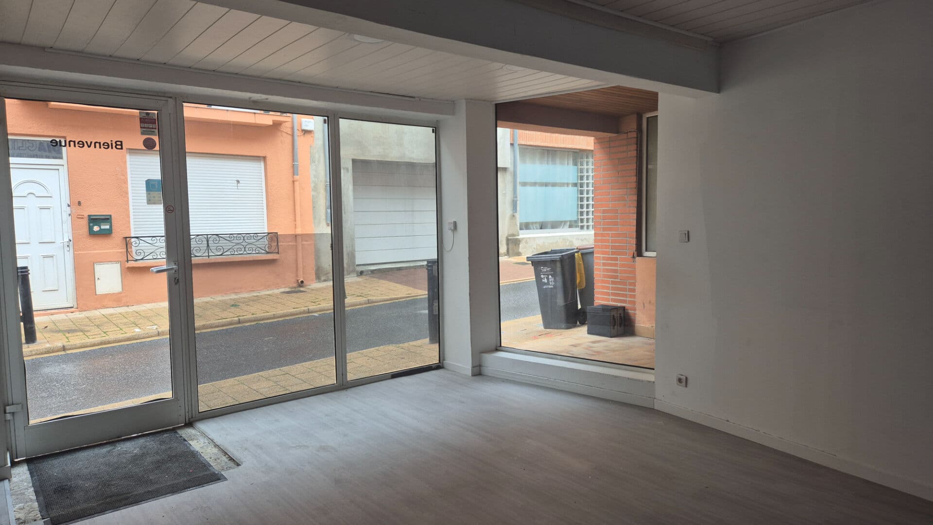 Local commercial 17 m² — PYRENEES ORIENTALES — photo 1