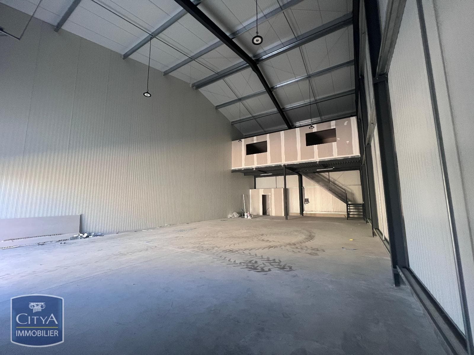 Local commercial · 250 m² · Location — photo 3