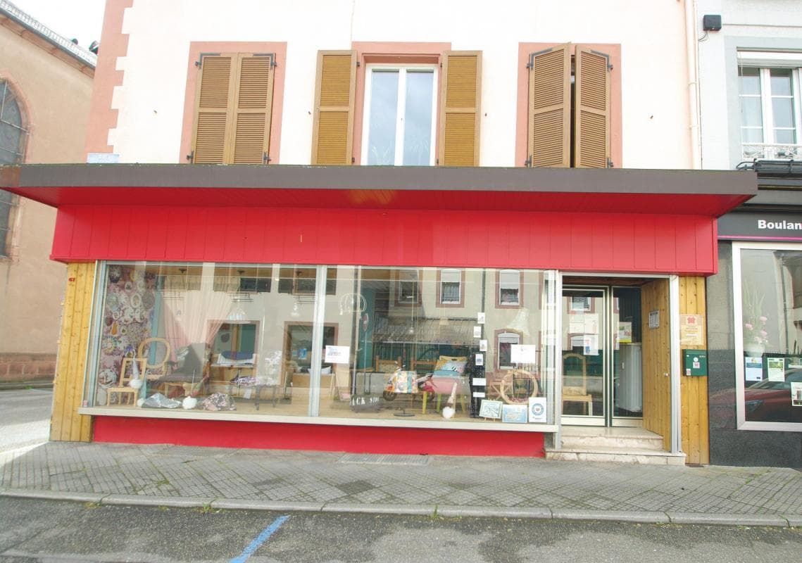 Local commercial · 65 m² · Location — photo 1