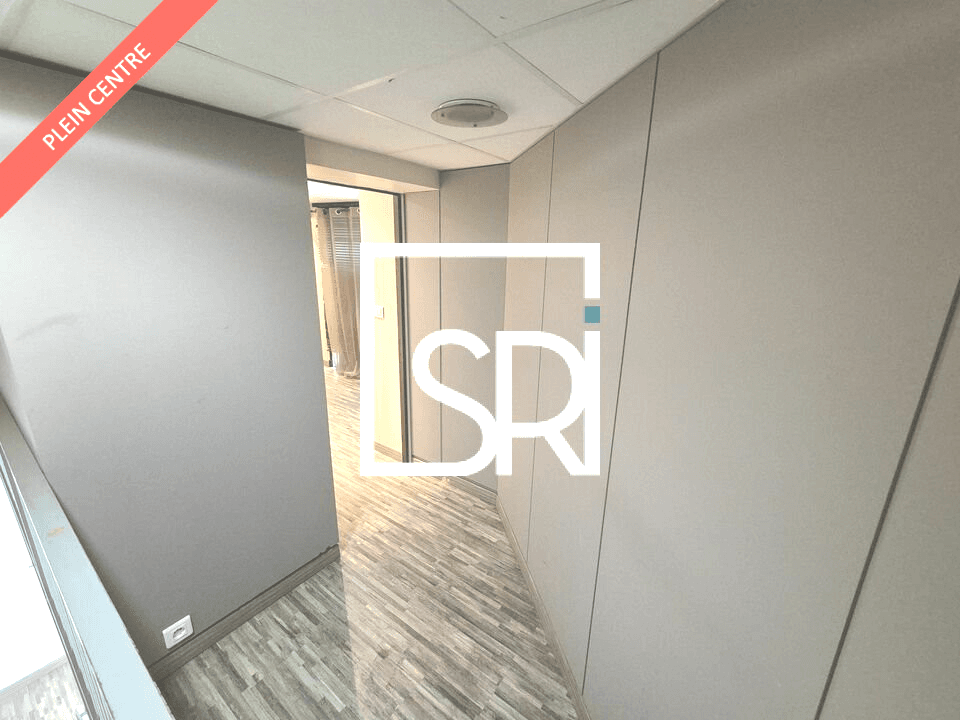 Local commercial · 75 m² · Location — photo 3