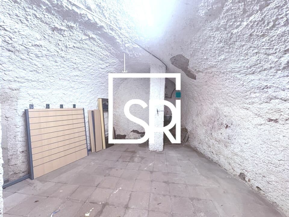 Local commercial · 200 m² · Location — photo 3