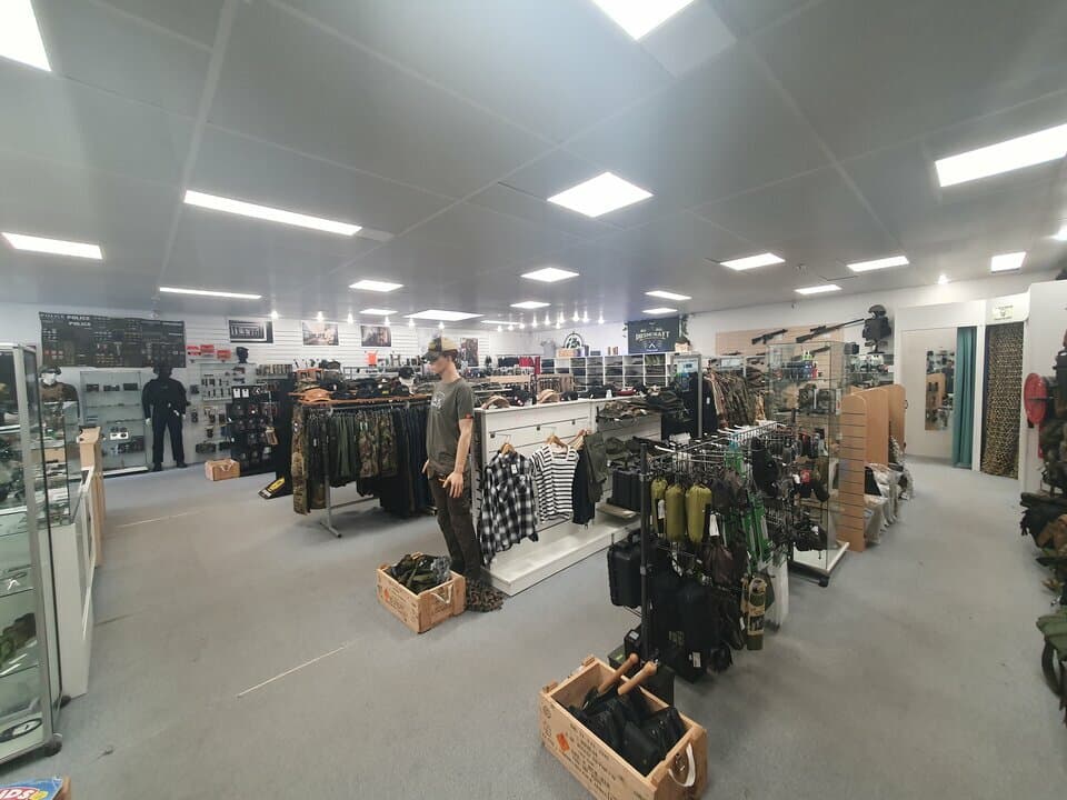 Local commercial · 237 m² · Location — photo 3