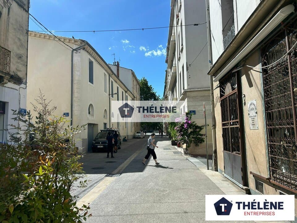 Local commercial · 180 m² · Achat des murs — photo 2