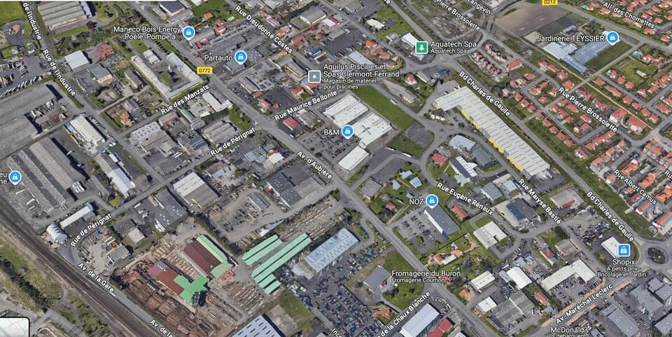Local commercial · 440 m² · Location — photo 1